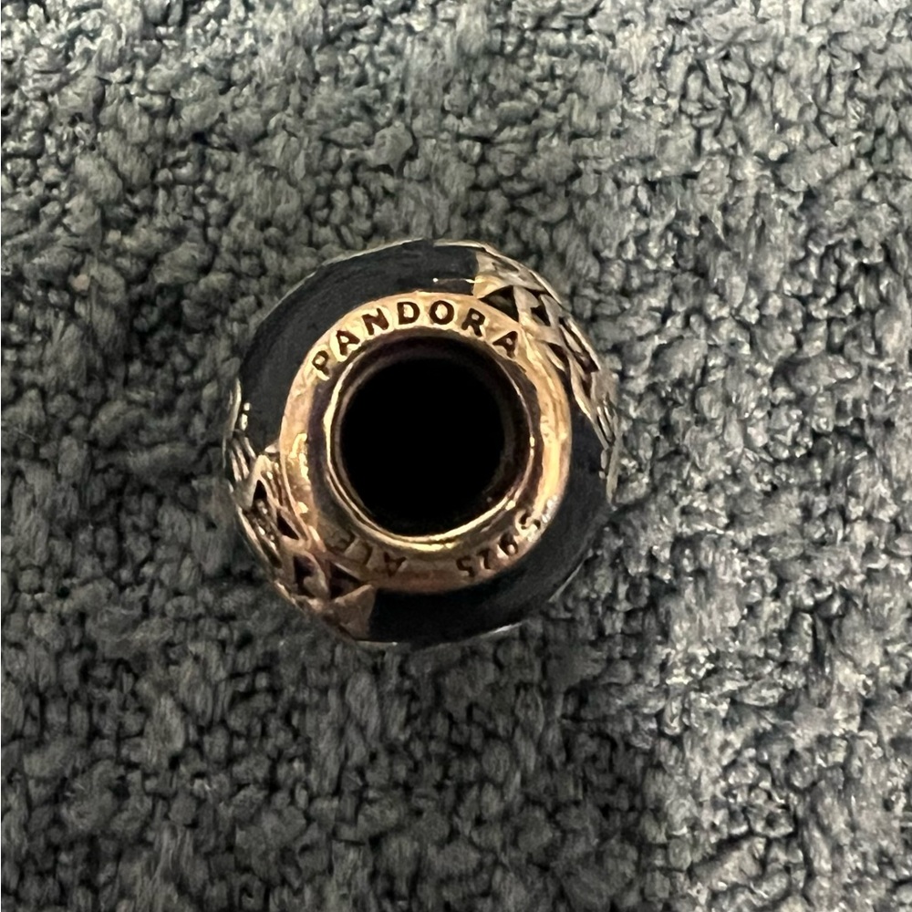 Authentic Disney Parks 2016 Pandora charm - Picture 3 of 6